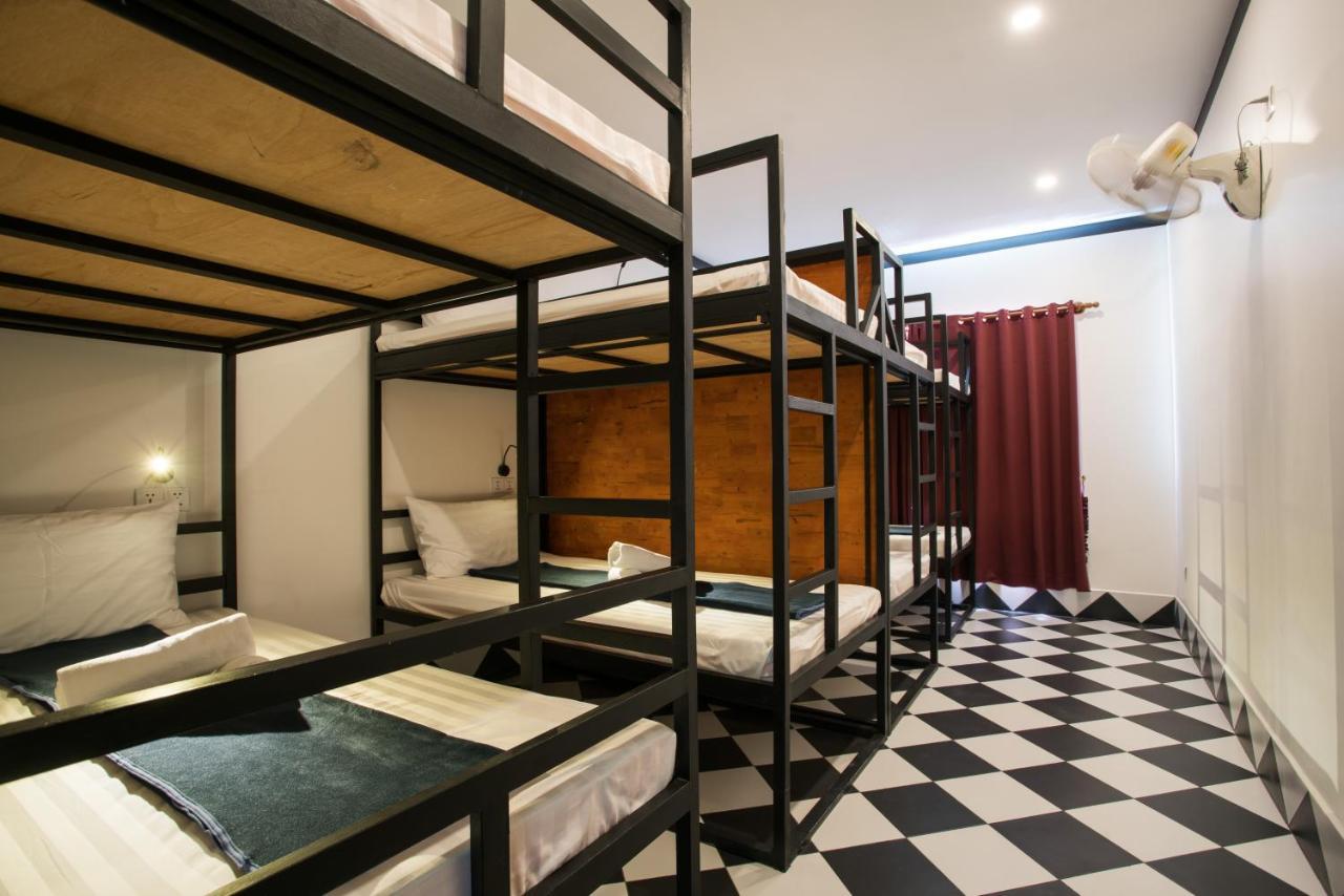 Noni Tree Hostel Siem Reap Buitenkant foto