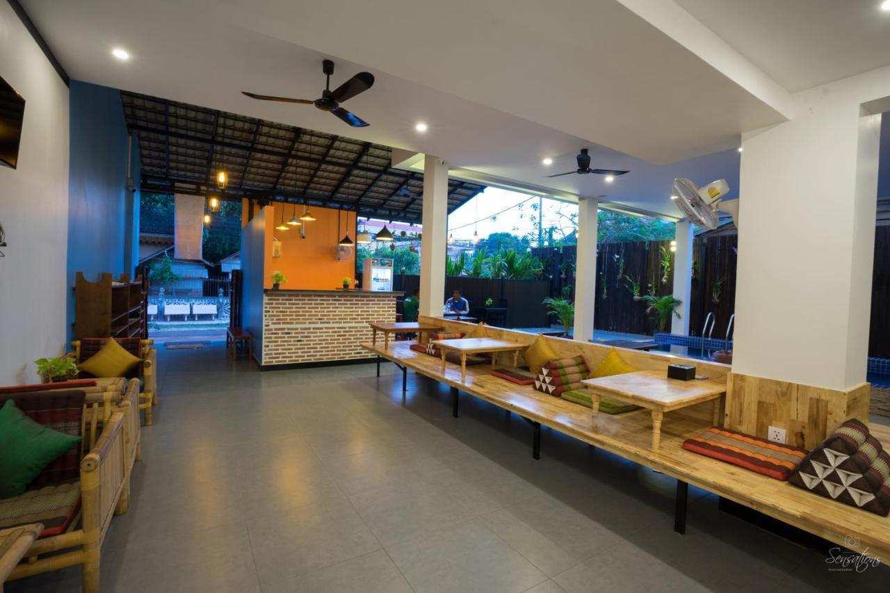 Noni Tree Hostel Siem Reap Buitenkant foto