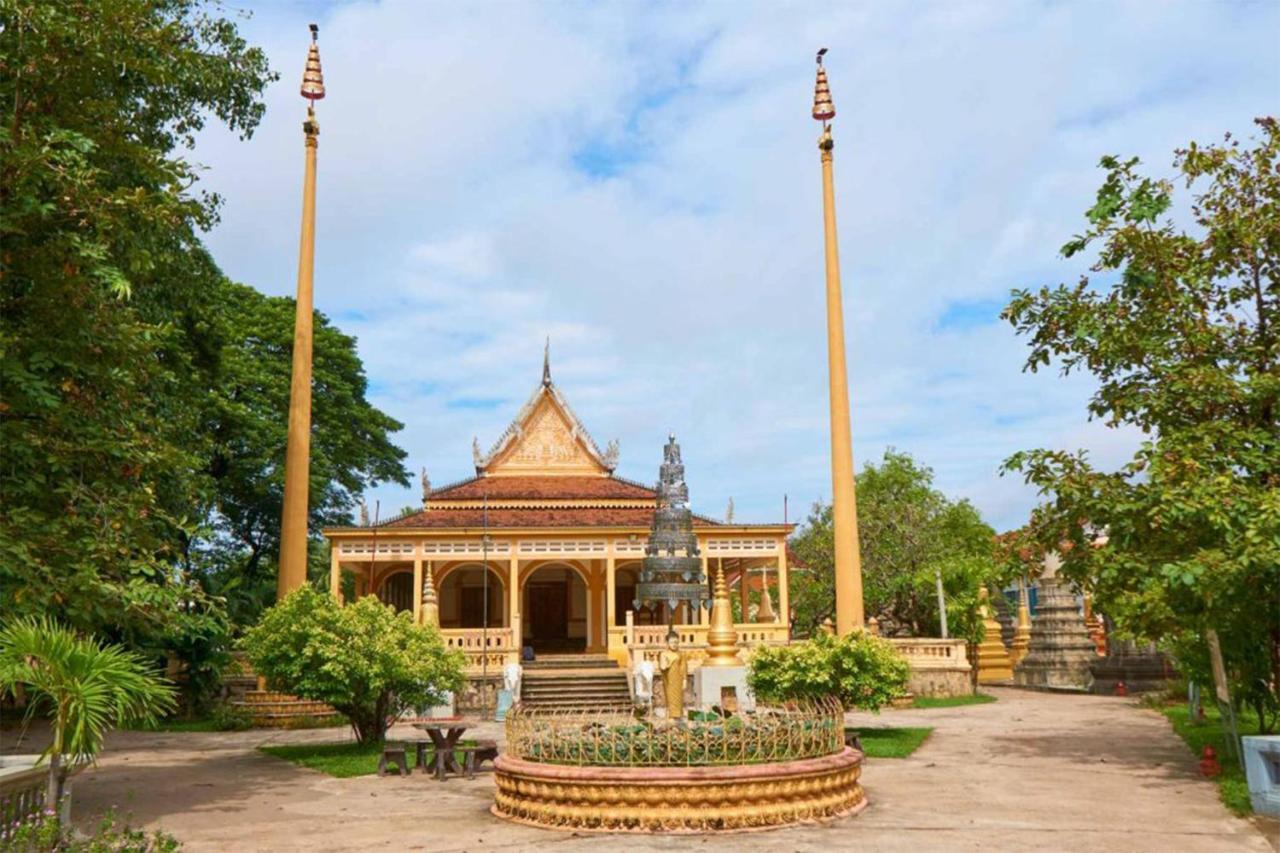 Noni Tree Hostel Siem Reap Buitenkant foto